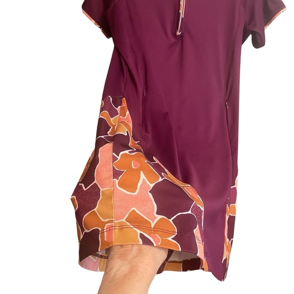 Pebble Beach Mod Floral Side
Panel Short Sleeve Dress-Size Medium - Picture 5 of 10